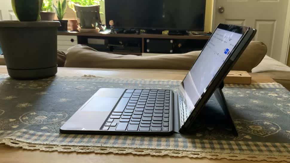 Lenovo IdeaPad Duet Chromebook: the best  with excellent battery